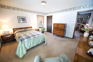 15175 W Kingsway Dr, New Berlin, WI 53151 - Photo 11