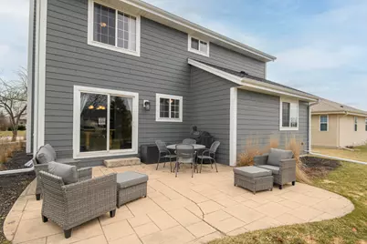 3800  Rivers Crossing Dr, Waukesha, WI 53189 - Photo 3