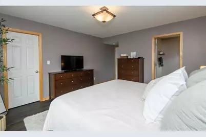 3800  Rivers Crossing Dr, Waukesha, WI 53189 - Photo 25