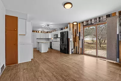 4126 N 47th Pl, Sheboygan, WI 53083 - Photo 5