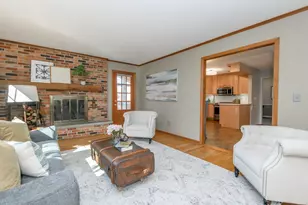 616 Westminster Dr, Waukesha, WI 53186 - Photo 3