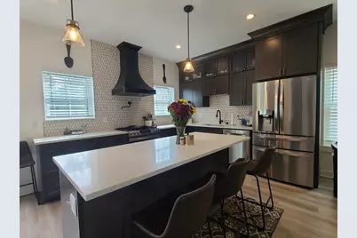 1607 N 21st St, Milwaukee, WI 53205 - Photo 7