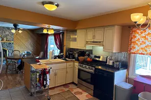 1134 Bluebird Ln, Racine, WI 53182 - Photo 3