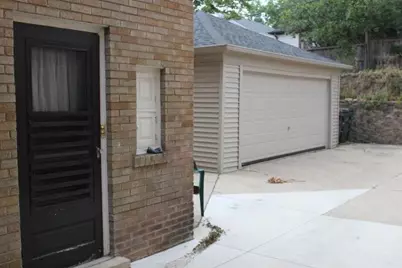 1614 E Newton Ave, Shorewood, WI 53211 - Photo 15