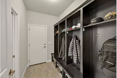 8130 W Mourning Dove Ln, Mequon, WI 53097 - Photo 35