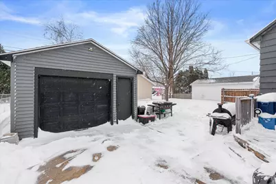 915  Carol St, Watertown, WI 53094 - Photo 23