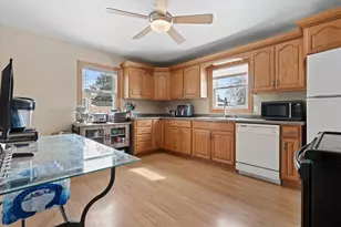 915 Carol St, Watertown, WI 53094 - Photo 11