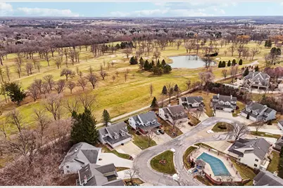 7533 W Tuckaway Creek Dr, Franklin, WI 53132 - Photo 39