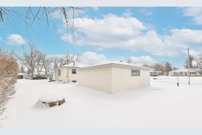N84W14678  Menomonee Ave, Menomonee Falls, WI 53051 - Photo 23