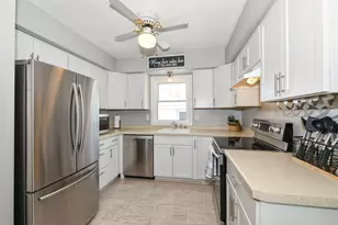 N84W14678 Menomonee Ave, Menomonee Falls, WI 53051 - Photo 7