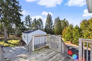 18525 Pleasant St, Brookfield, WI 53045 - Photo 29