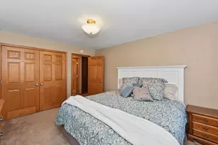 18525 Pleasant St, Brookfield, WI 53045 - Photo 15