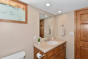 18525 Pleasant St, Brookfield, WI 53045 - Photo 25