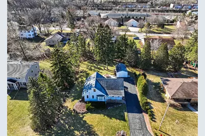 18525  Pleasant St, Brookfield, WI 53045 - Photo 31