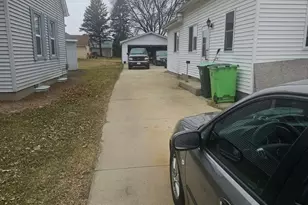 914 Madison St, Beaver Dam, WI 53916 - Photo 3