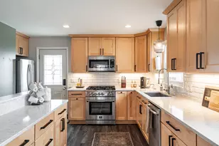 1129 3rd Ave, Grafton, WI 53024 - Photo 3