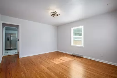 7721  14th Ave, Kenosha, WI 53143 - Photo 5