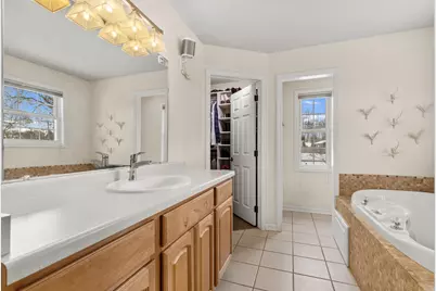 W269N2723  Lelah Ave, Pewaukee, WI 53072 - Photo 17