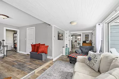 4719 N 126th St, Butler, WI 53007 - Photo 9