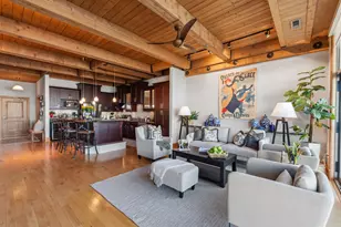 541 E Erie St, Milwaukee, WI 53202 - Photo 13