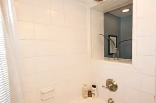 309 N 116th St, Wauwatosa, WI 53226 - Photo 21