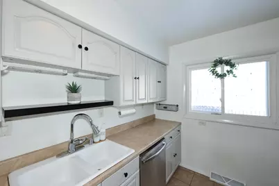 309 N 116th St, Wauwatosa, WI 53226 - Photo 35