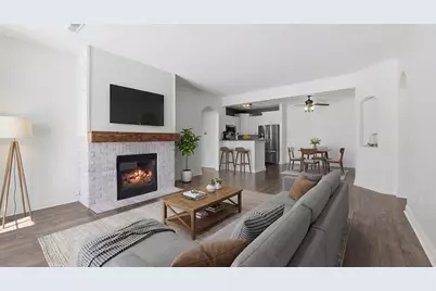 W206N16704  Blackberry Cir #2205, Jackson, WI 53037 - Photo 3