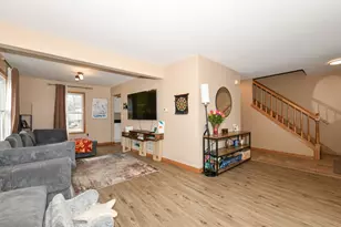 8325 N 93rd St, Milwaukee, WI 53224 - Photo 7