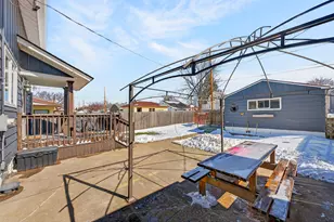 1139 Jefferson St, Racine, WI 53404 - Photo 17