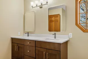 2641 13th Ct, La Crosse, WI 54601 - Photo 11