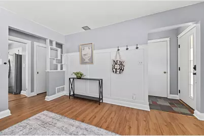 537 N 114th St, Wauwatosa, WI 53226 - Photo 7