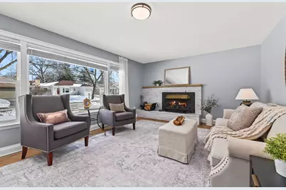 537 N 114th St, Wauwatosa, WI 53226 - Photo 5