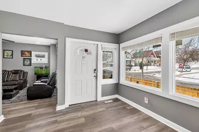 3299 N 9th St, Milwaukee, WI 53206 - Photo 9