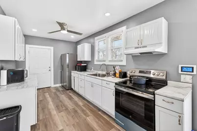 3299 N 9th St, Milwaukee, WI 53206 - Photo 5