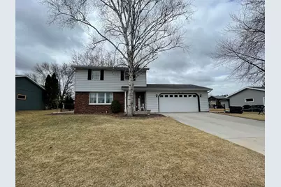 137  Chippewa Dr, Sheboygan Falls, WI 53085 - Photo 1