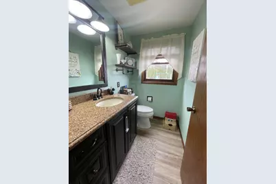 137  Chippewa Dr, Sheboygan Falls, WI 53085 - Photo 9