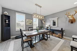 N74W13737 Appleton Ave, Menomonee Falls, WI 53051 - Photo 5