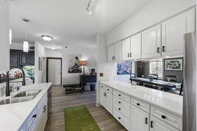 N74W13737  Appleton Ave #202, Menomonee Falls, WI 53051 - Photo 17