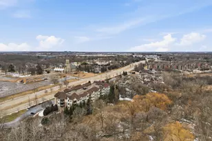 N74W13737 Appleton Ave, Menomonee Falls, WI 53051 - Photo 37