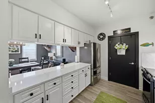 N74W13737 Appleton Ave, Menomonee Falls, WI 53051 - Photo 15