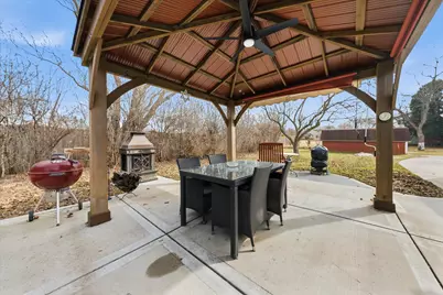 12652 N River Forest Cir, Mequon, WI 53092 - Photo 29