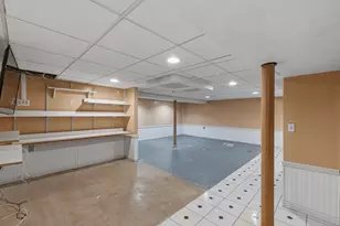 7200 W Grantosa Dr, Milwaukee, WI 53218 - Photo 25