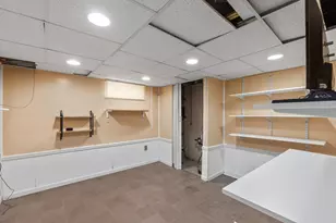 7200 W Grantosa Dr, Milwaukee, WI 53218 - Photo 23