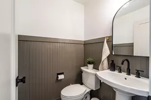 W233S6945 Millbrook Circle, Vernon, WI 53103 - Photo 11