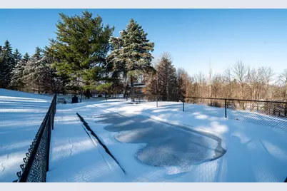 W233S6945  Millbrook Cir, Vernon, WI 53103 - Photo 51