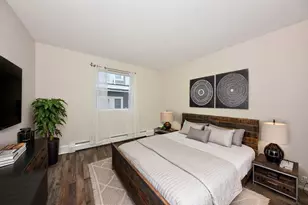 2121 N Cambridge Ave, Milwaukee, WI 53202 - Photo 13