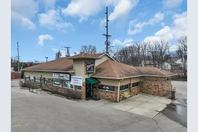 131  Wells St, Lake Geneva, WI 53147 - Photo 1