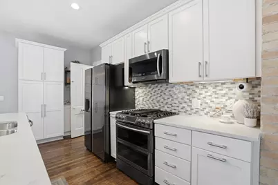 1425 E Russell Ave, Milwaukee, WI 53207 - Photo 17