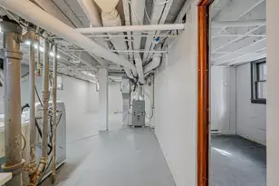 3163 S Brisbane Ave, Milwaukee, WI 53207 - Photo 25