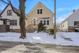 3163 S Brisbane Ave, Milwaukee, WI 53207 - Photo 3
